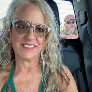 Meet your Posher, Terri jo